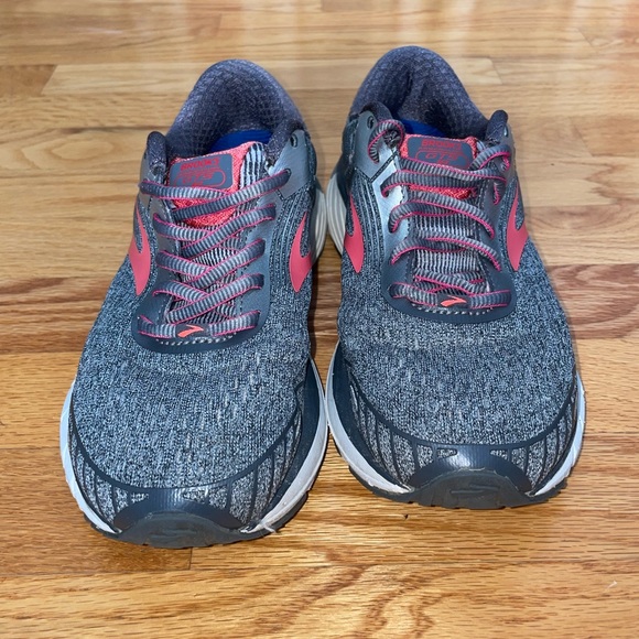 Brooks Women’s, Adrenaline GTS-18 Gray and Pink Running Shoes size 7 wide (D) - Picture 2 of 9